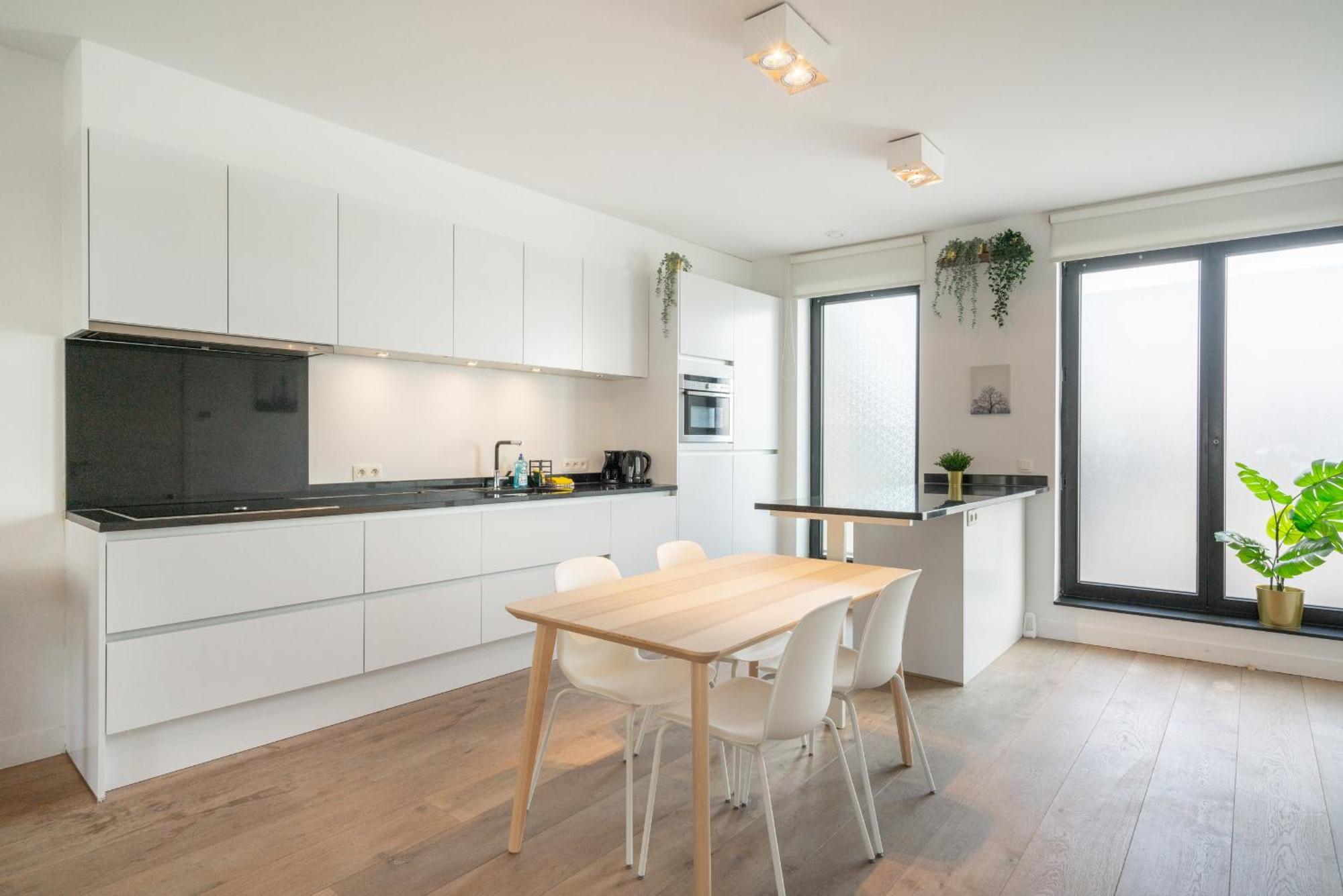 Apartment Light House. Heart Of Антверпен Екстериор снимка