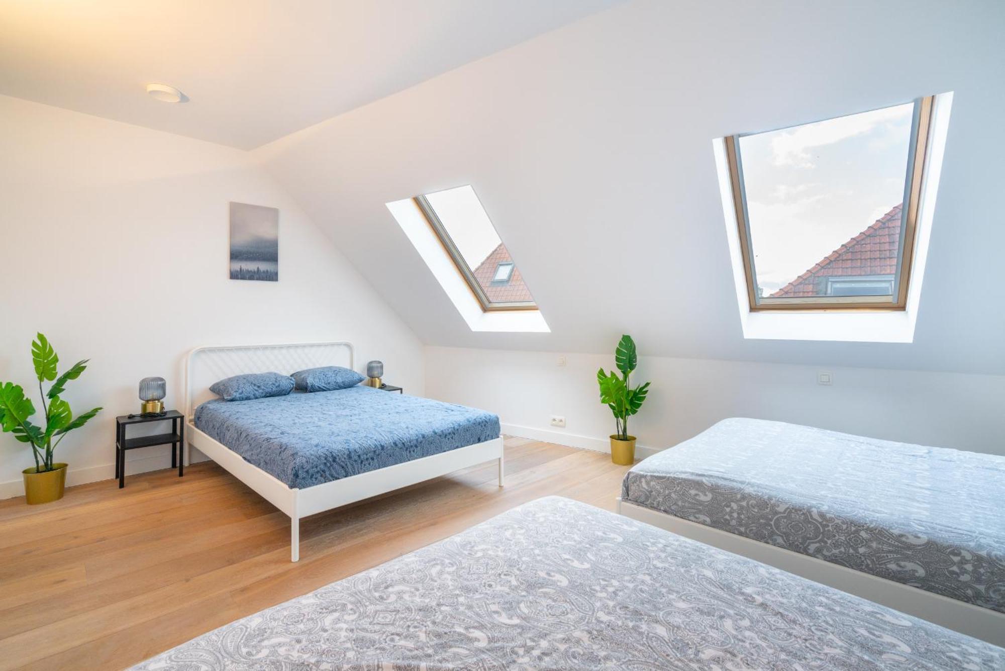 Apartment Light House. Heart Of Антверпен Екстериор снимка